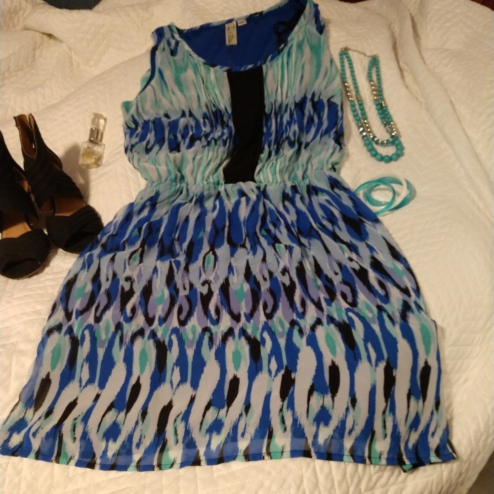 Emma miçhelle dress